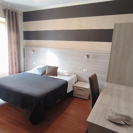 Nuovo Hotel Giardini Bra Exterior photo